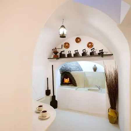 Thea Apartment