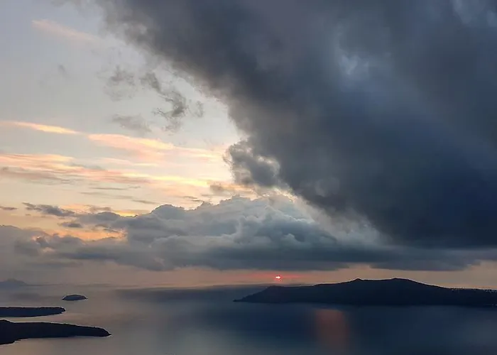 Thea * Imerovigli (Santorini)