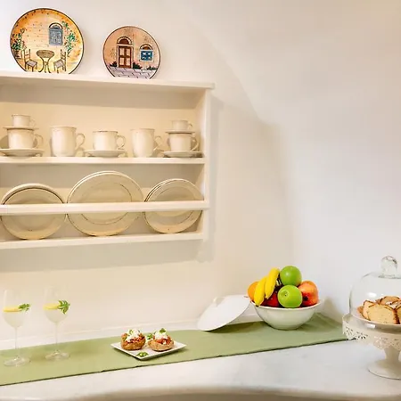 Thea Apartament Imerovigli (Santorini)