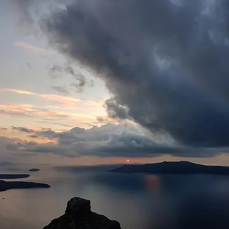 Thea * Imerovigli (Santorini)