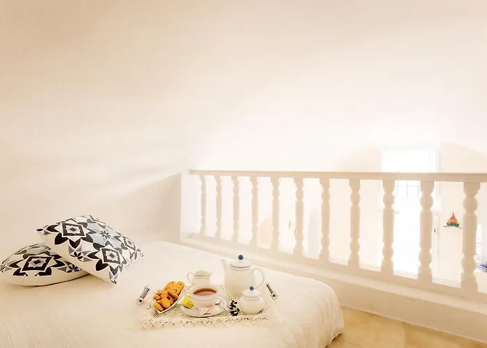 Thea * Imerovigli (Santorini)